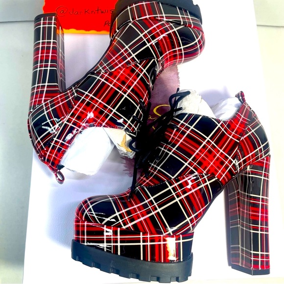 BNIB Jessica Simpson Irella Teagan Red Plaid Patent 5” platform ankle boots 6M - Picture 6 of 16